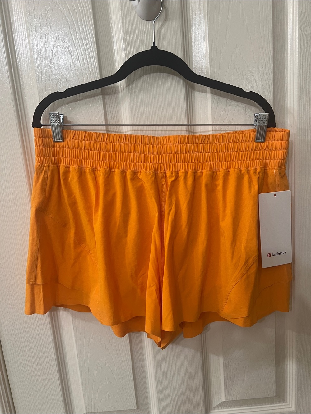 Shake it Out High-Rise Run Short 2.5”